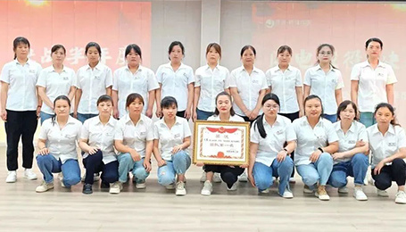 杞縣店(diàn)舉行(xíng)第二季度“閃電戰役，決戰半年度”啓動大(dà)會(huì)