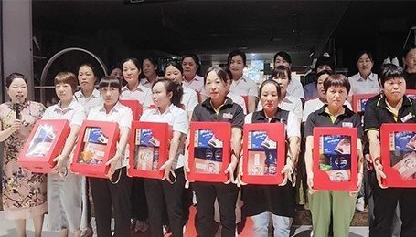 情暖高(gāo)考季，真情送溫暖